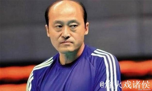 女排第4队换帅或成定局：70岁老帅离任，功勋名将接任